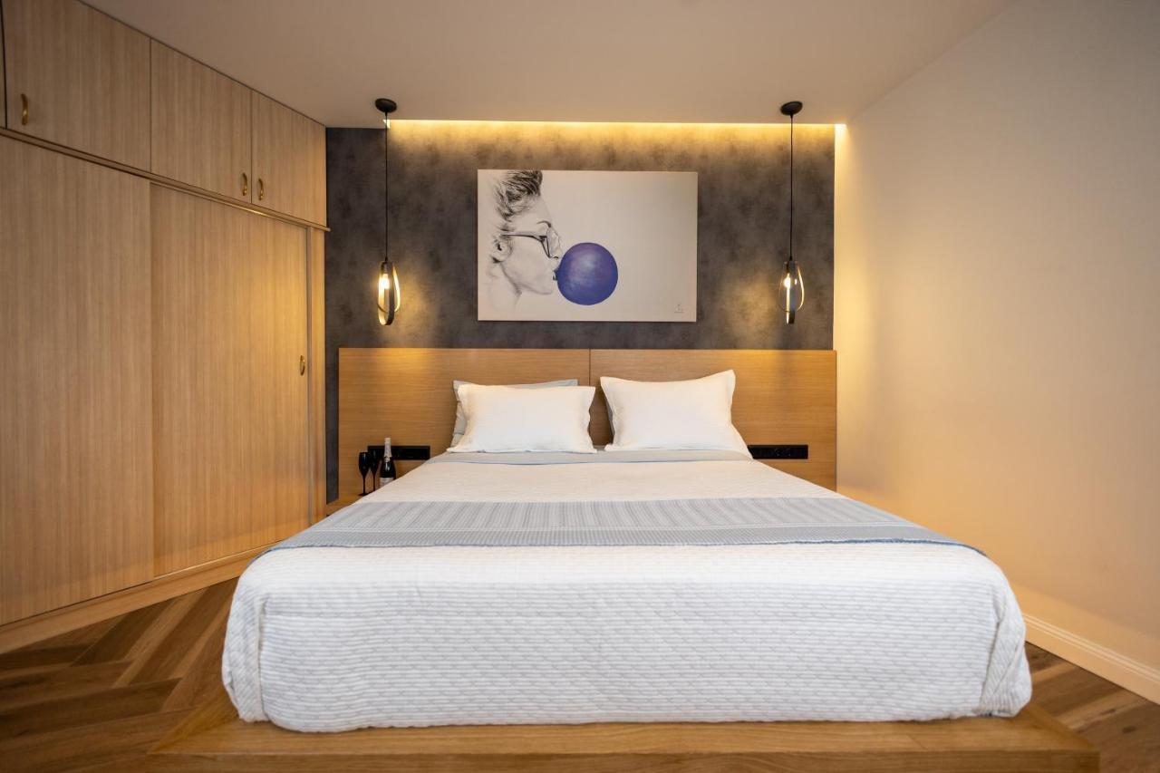 Triple A - Prime Location - Between Monastiraki & Syntagma Square-Free Parking! Atina Dış mekan fotoğraf