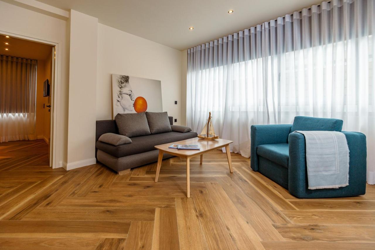 Triple A - Prime Location - Between Monastiraki & Syntagma Square-Free Parking! Atina Dış mekan fotoğraf